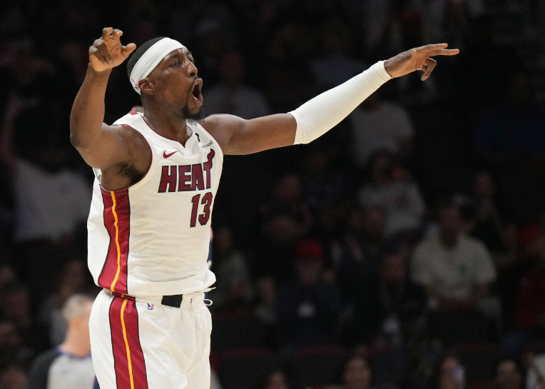 70+俱乐部仅11人！张伯伦6次屠榜，现役6人上榜，三旬老汉仅一位