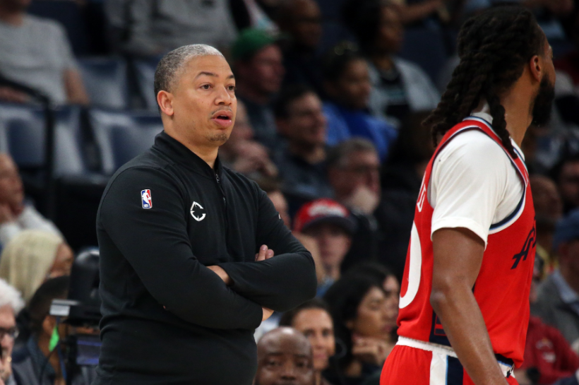 今天我们都是“快船侠”！公牛加时送温暖，快船躺着升第八