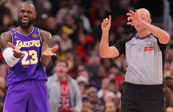 詹姆斯谈判罚一致性，提议优化裁判机制