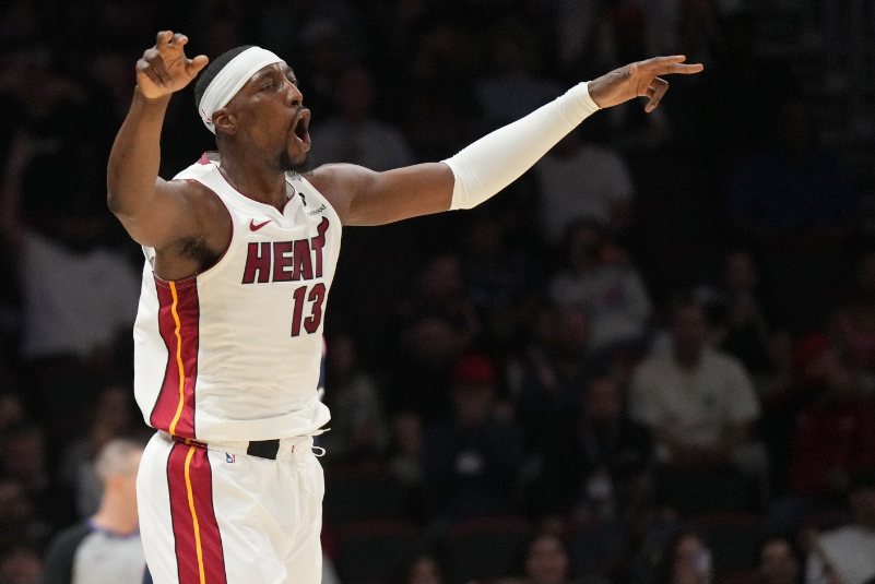 70+俱乐部仅11人！张伯伦6次屠榜，现役6人上榜，三旬老汉仅一位