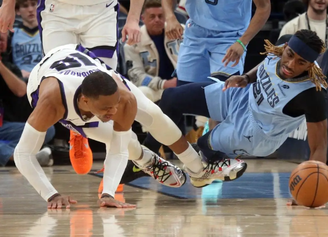 灰熊：逆境中探寻曙光，青年军蓄势待发