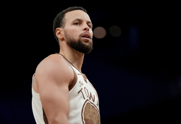 库里再缺阵10天 已开启场上训练