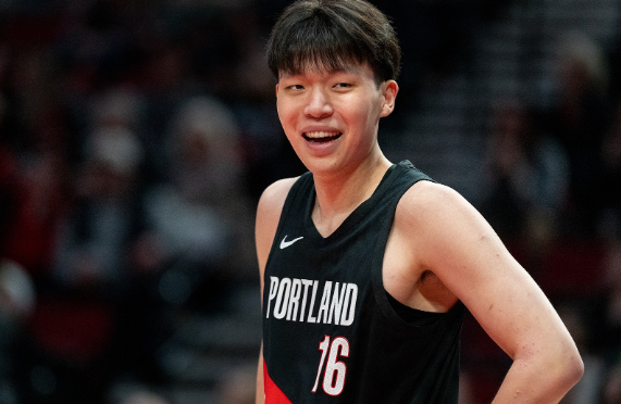 杨瀚森G联盟高效创纪录 媒体人点出短板与关键