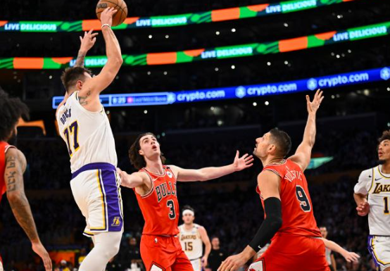 特伦斯-罗斯怒批阿德巴约83分争议，戳中NBA舆论场痛点