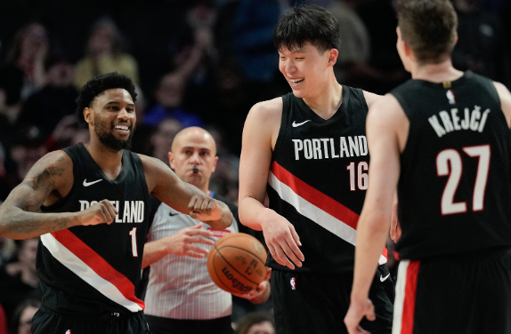 开拓者伤病更新 利拉德夏普缺席杨瀚森出战存疑