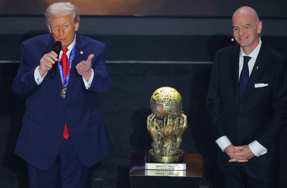 特朗普表态伊朗男足世界杯参赛 安萨里强硬回应