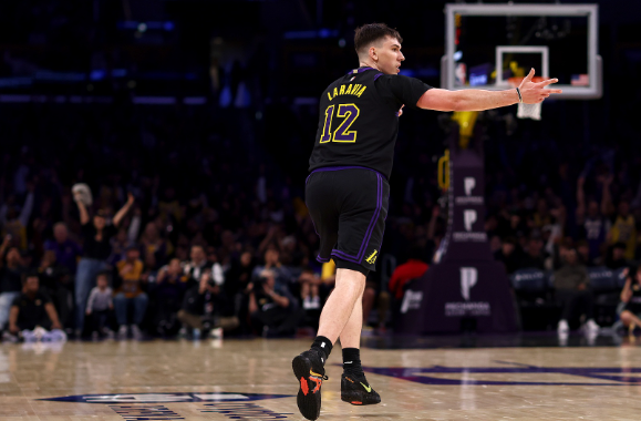 雷迪克赛前力挺拉拉维亚 盛赞其反弹能力与成长