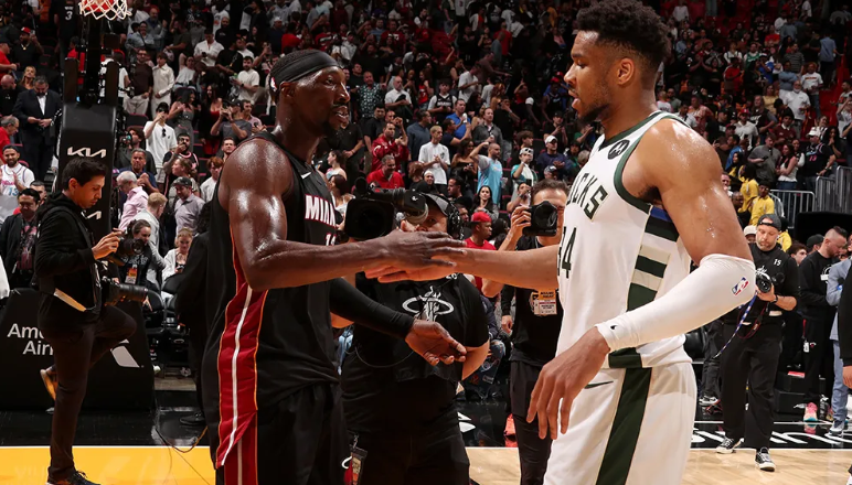 字母哥防住83分先生 空砍31分雄鹿三连败