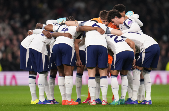 热刺球迷推迟抗议 全力支持球队保级