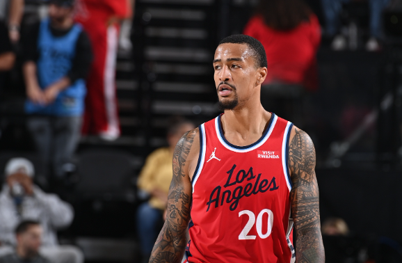 科林斯谈小卡伤退：不愿看到他受伤