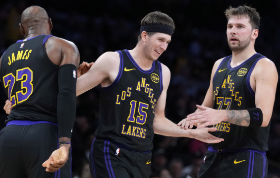 Shams 解析湖人三巨头模式 詹姆斯主动让位铸就团队新核