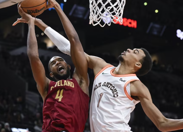 迪伦·哈珀持续暴走，近20场高效表现成马刺惊喜