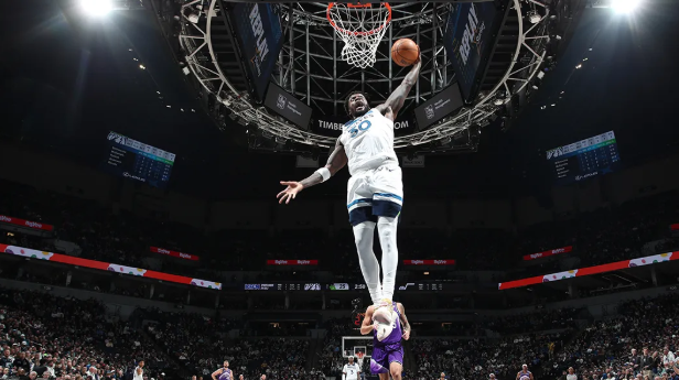 森林狼狂轰147分 兰德尔里程碑送爵士四连败