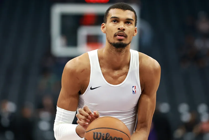 文班亚马盛赞马刺 信任加持共启复兴新篇