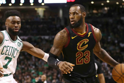 骑士剑指连胜：背靠背激战公牛志在必得