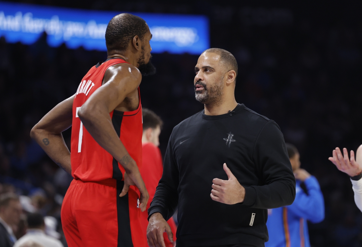 火箭大胜老鹰，杜兰特谈比赛节奏策略