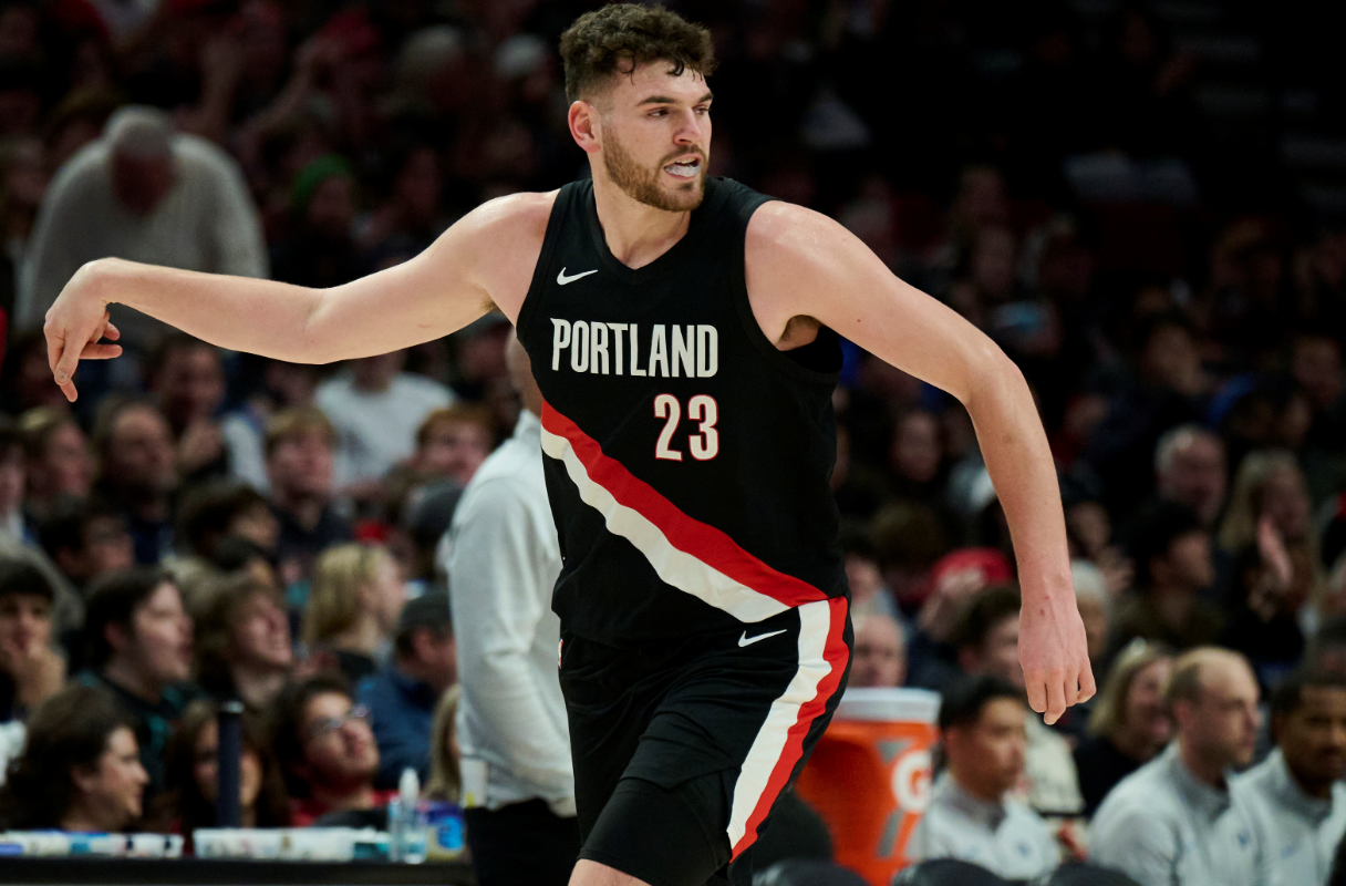 克林根高效爆发 开拓者半场惜负掘金