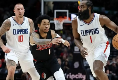 残阵快船逆境中寻生机