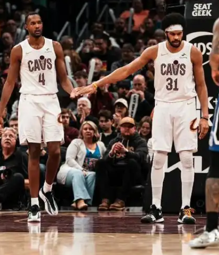 火箭霸榜领跑，东部豪强扎堆，湖人跻身前五