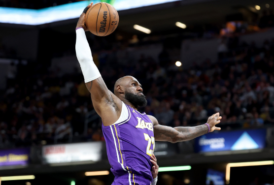 微笑刺客力挺詹姆斯：他是历史最佳