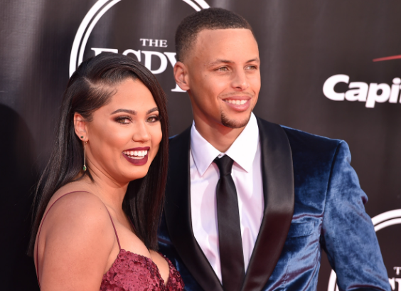 库里夫妇播客谈互相成长