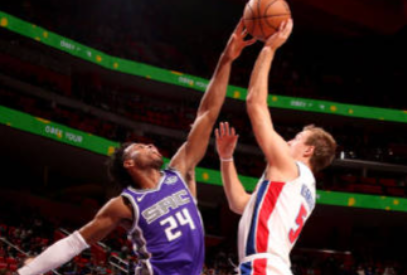 国王残阵迎强敌 逆境中求生机