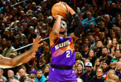 太阳残阵迎强敌：布克能否率队逆境突围