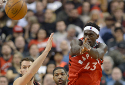 猛龙振翅欲高飞：季后赛席位关键一战