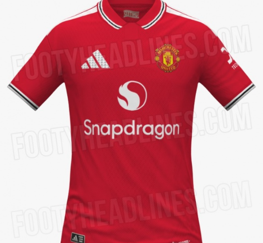 曼联下赛季主场球衣谍照泄露 致敬70年代经典