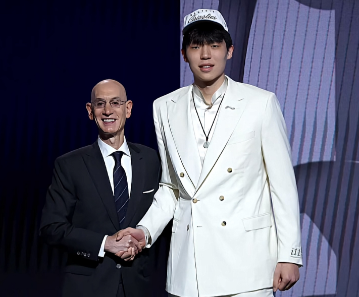 NBA季后赛首轮：开拓者折戟，杨瀚森首季征程告终