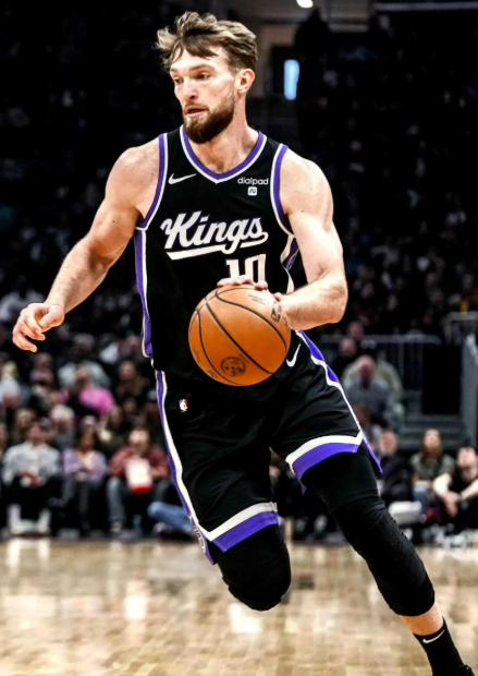 申京登顶NBA最被高估球员，缺席者意外上榜