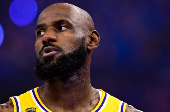 ESPN记者：湖人与詹姆斯关系已修复