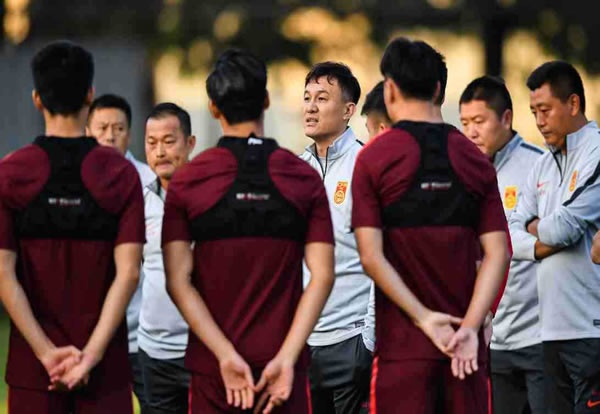 媒体调侃诺维茨基棒球投掷：还是你的跳投更加帅气