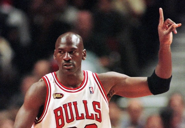 范弗里特：那几年对阵火箭总是取胜，没把他们当成势均力敌对手